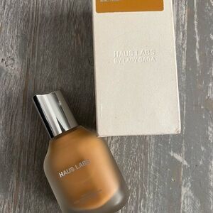 Haus labs triclone skin tech foundation 370 medium neutral